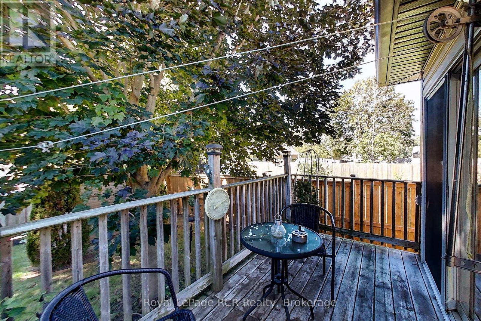 326 12th Avenue, Hanover, Ontario  N4N 2T2 - Photo 41 - X12354905