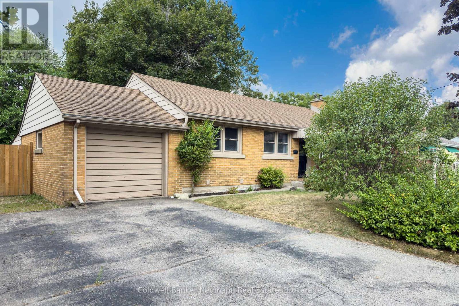 Lower - 10 Western Avenue, Guelph, Ontario  N1H 6A6 - Photo 3 - X12355028