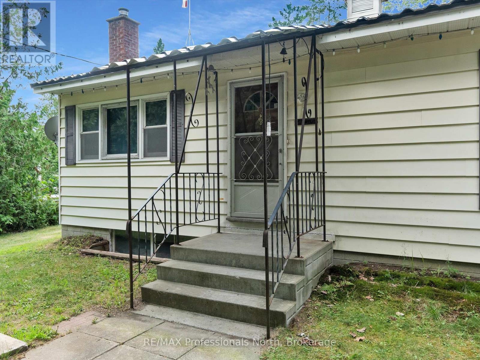1716 Gravenhurst Parkway, Gravenhurst, Ontario  P1P 1R3 - Photo 37 - X12355030