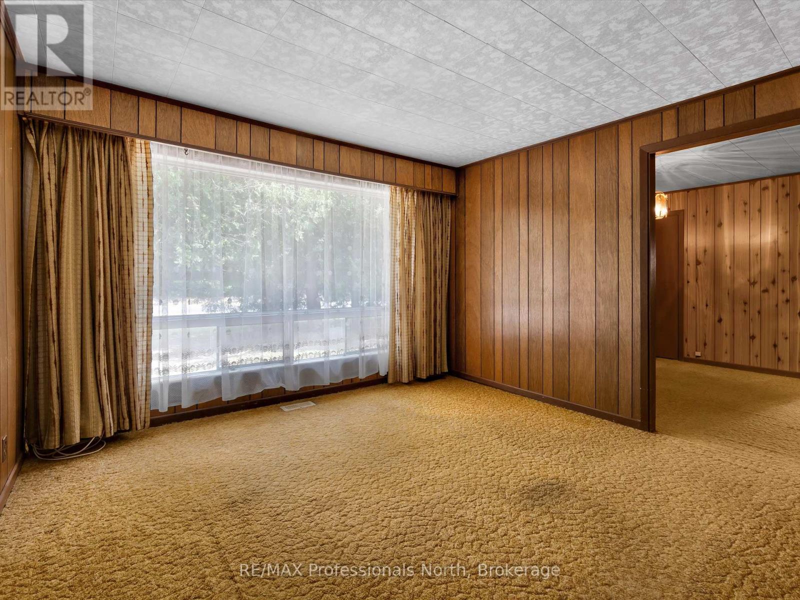 1716 Gravenhurst Parkway, Gravenhurst, Ontario  P1P 1R3 - Photo 7 - X12355030
