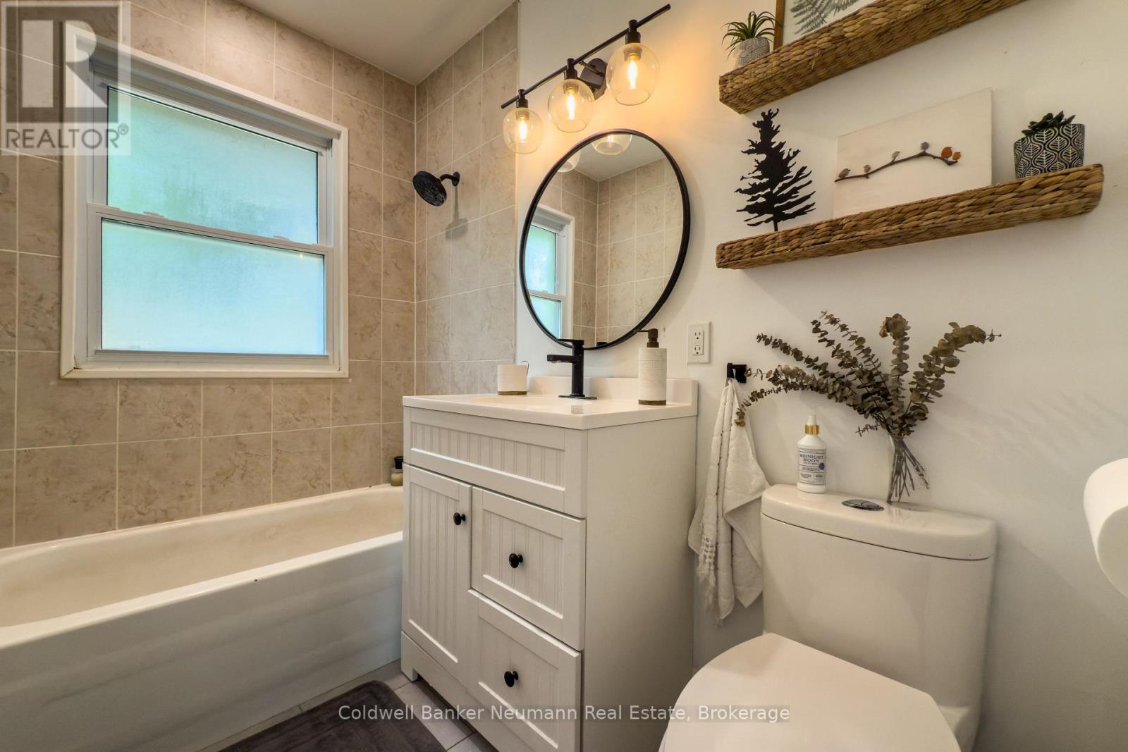 Upper - 10 Western Avenue, Guelph, Ontario  N1H 6A6 - Photo 10 - X12355036