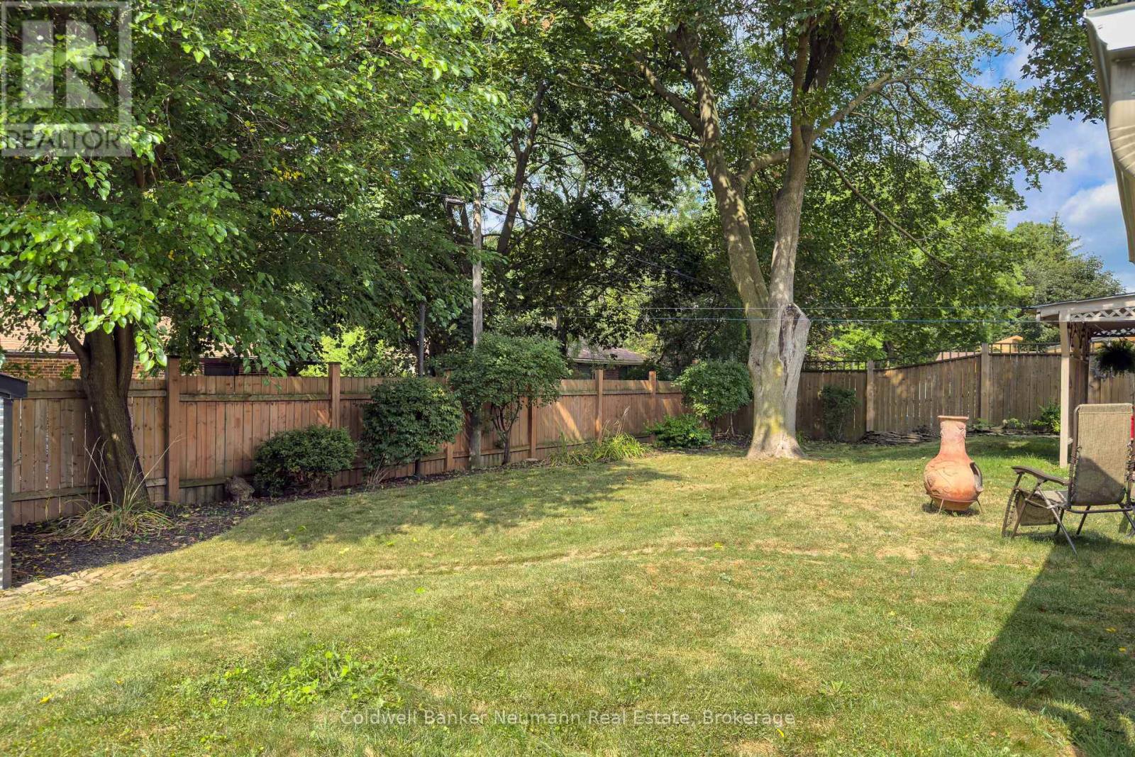 Upper - 10 Western Avenue, Guelph, Ontario  N1H 6A6 - Photo 4 - X12355036