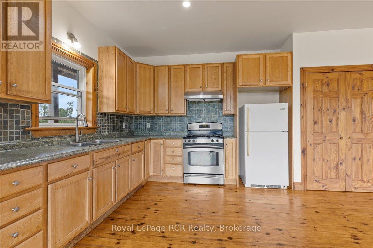 283054 Southgate-Glenelg Townline, Southgate, Ontario  N0G 1R0 - Photo 16 - X12355038