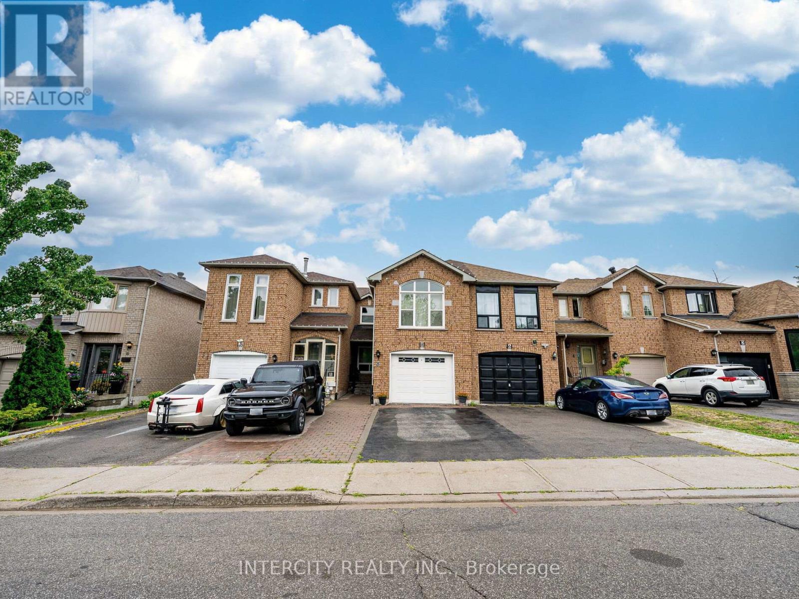 Property at 8 WEDGEWOOD PLACE image 4
