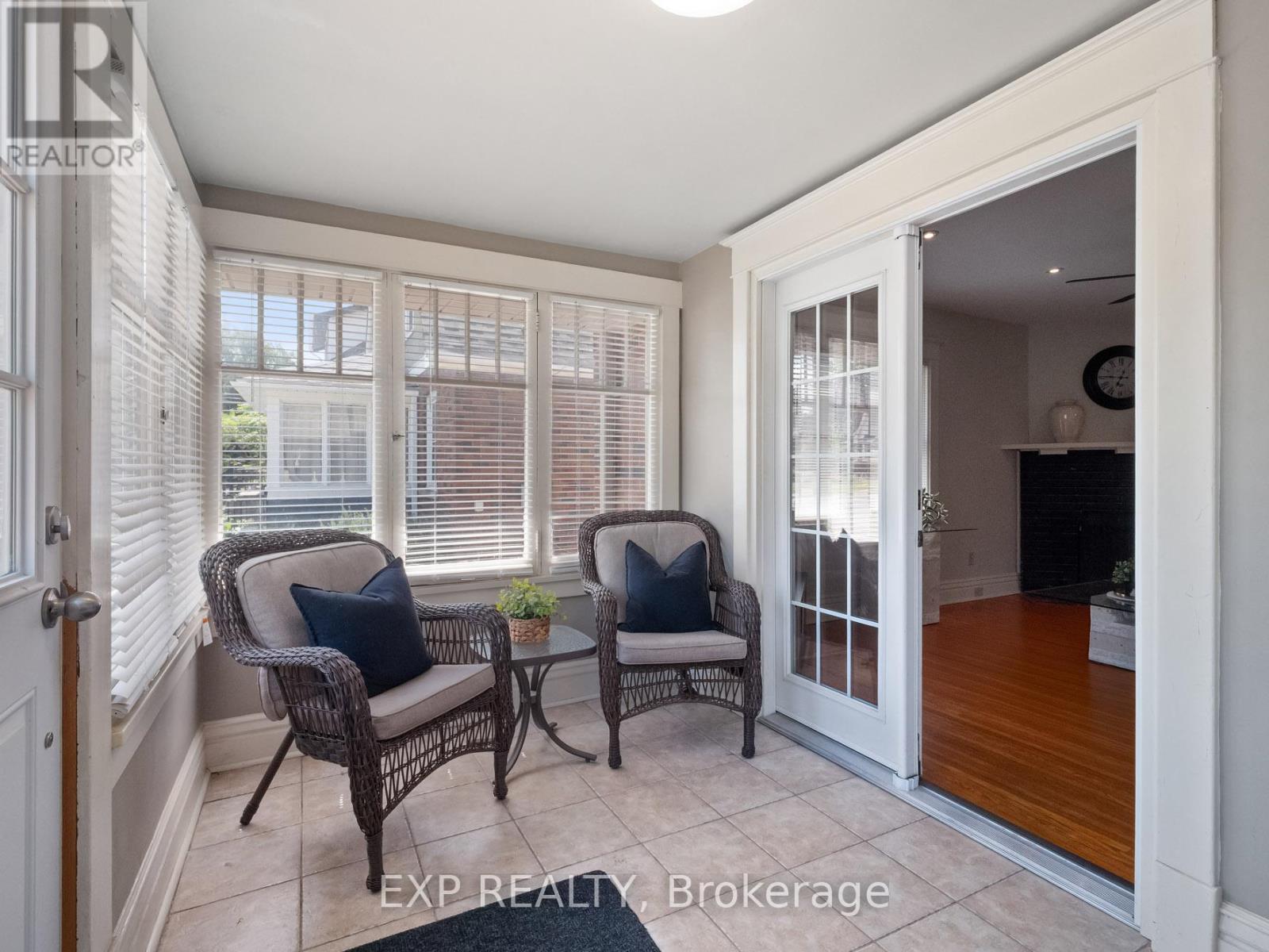 5791 Dorchester Road, Niagara Falls, Ontario  L2G 5S6 - Photo 3 - X12354641