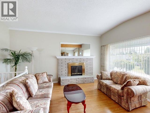 3616 Manitoba Ave, Powell River, British Columbia   - Photo 4 - 19291