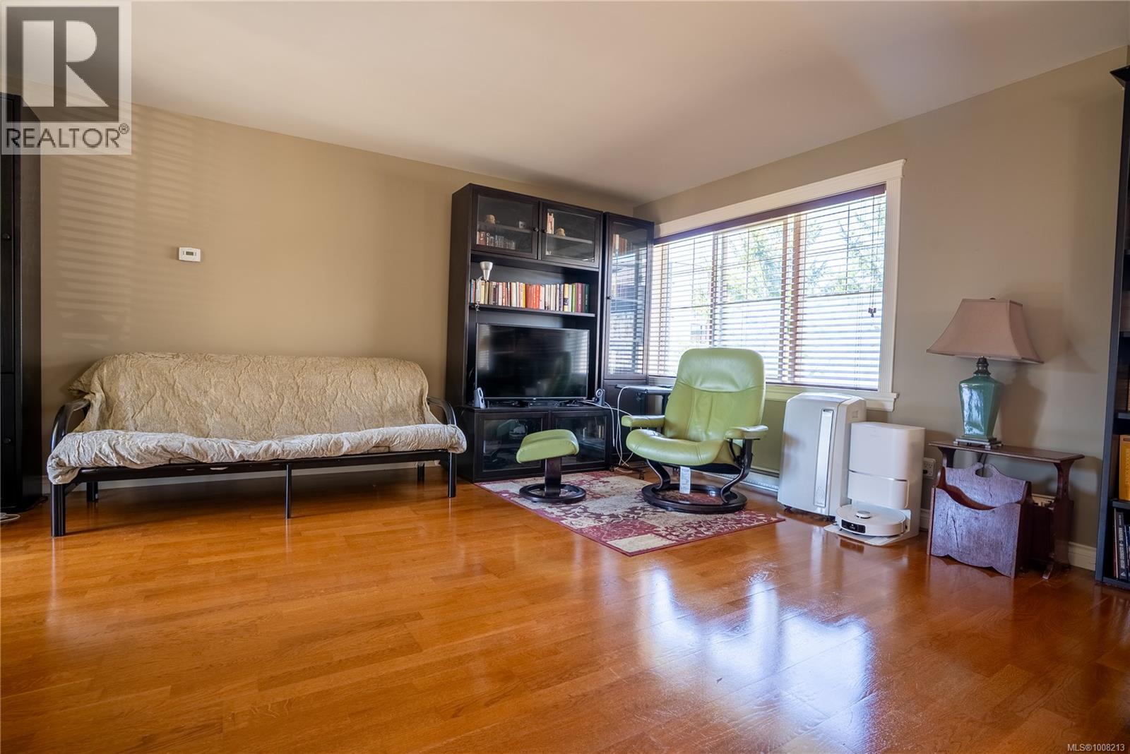 Property at 104 2678 Winster Rd image 4
