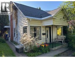 609 Second Street, nelson, British Columbia