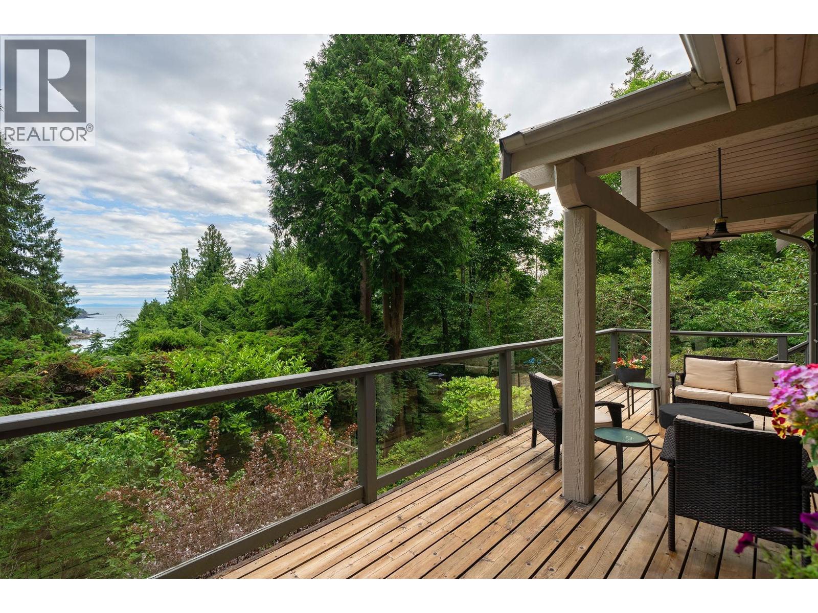 Property at 733 WINDJAMMER ROAD image 3