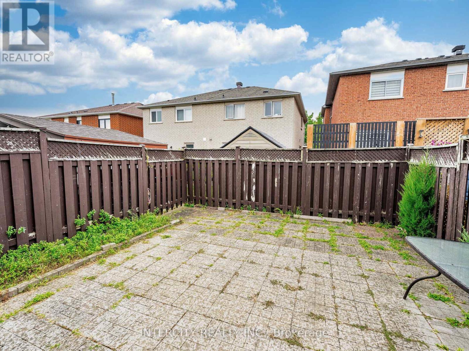 8 Wedgewood Place, Vaughan, Ontario  L4K 4X6 - Photo 48 - N12327933