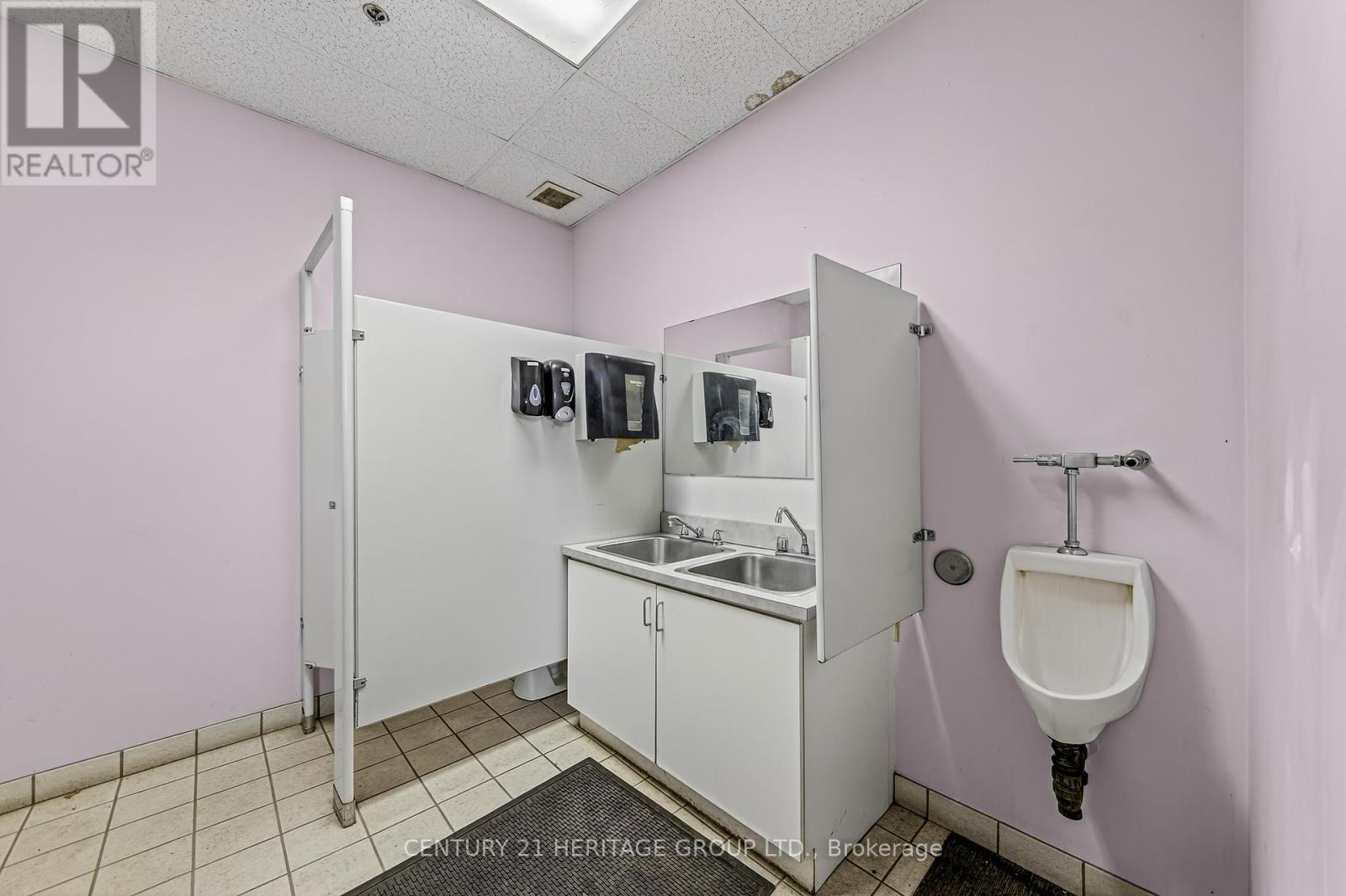 Unit #2 - 1190 Ringwell Drive, Newmarket, Ontario  L3Y 8V9 - Photo 12 - N12354966
