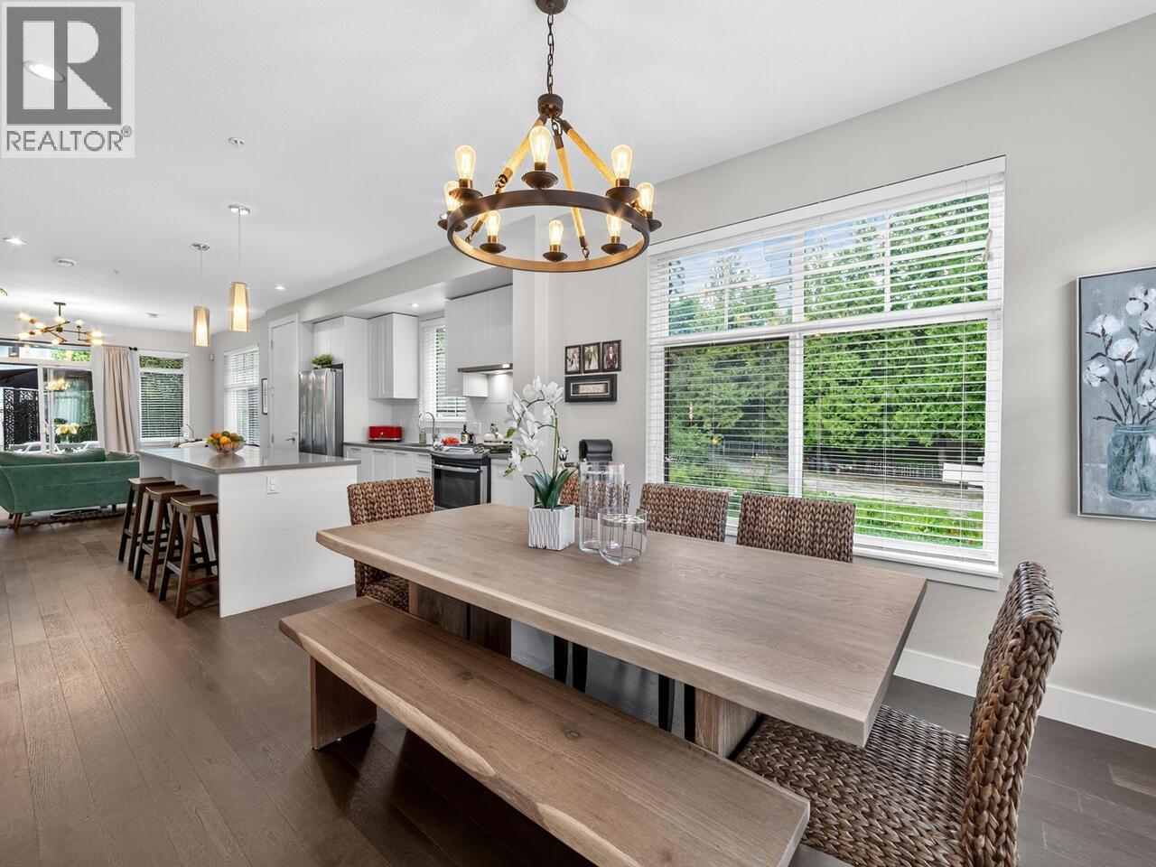 Property at 6 5068 SAVILE ROW image 5