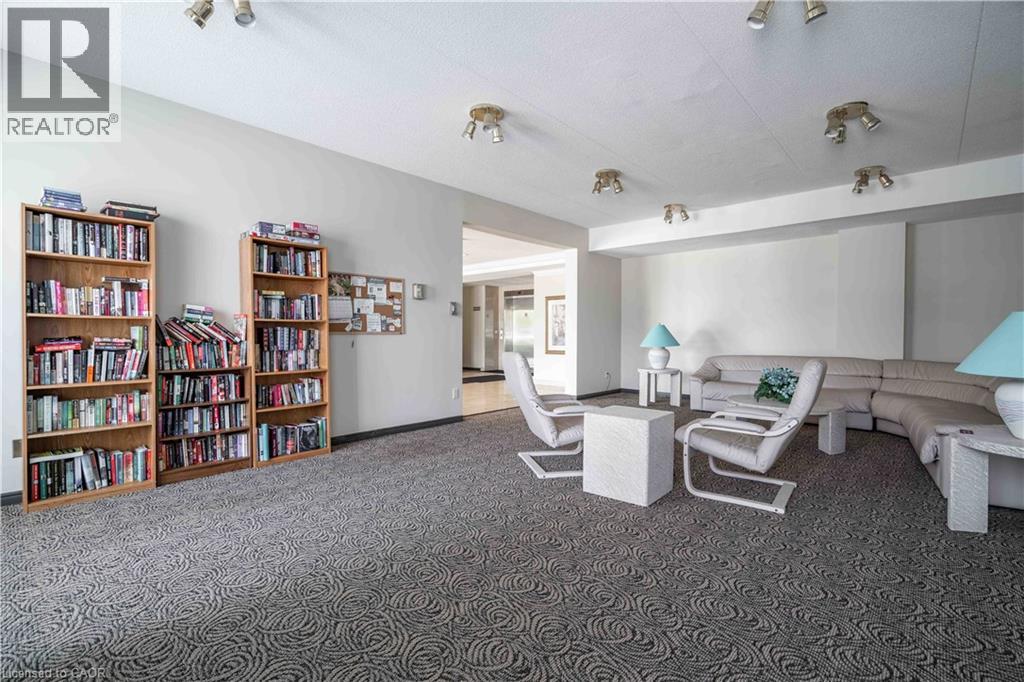 416 Limeridge Road E Unit# 216, Hamilton, Ontario  L9A 2S7 - Photo 10 - 40745457