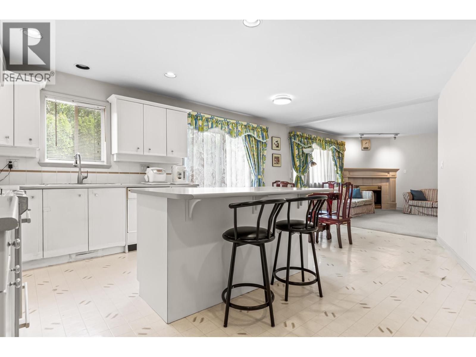 2188 Tait Court, Richmond, British Columbia  V6X 3S9 - Photo 12 - R3038893