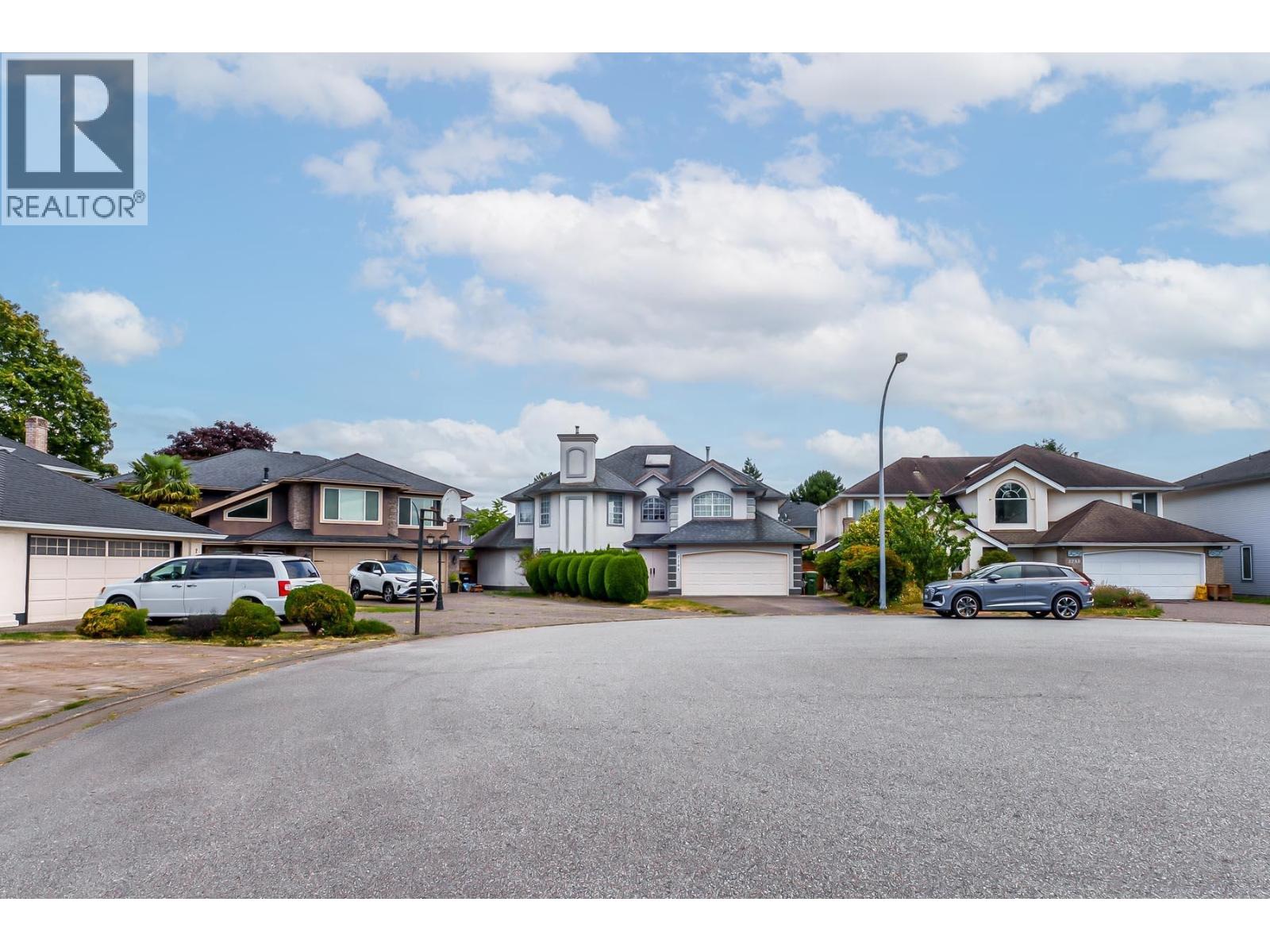 2188 Tait Court, Richmond, British Columbia  V6X 3S9 - Photo 2 - R3038893