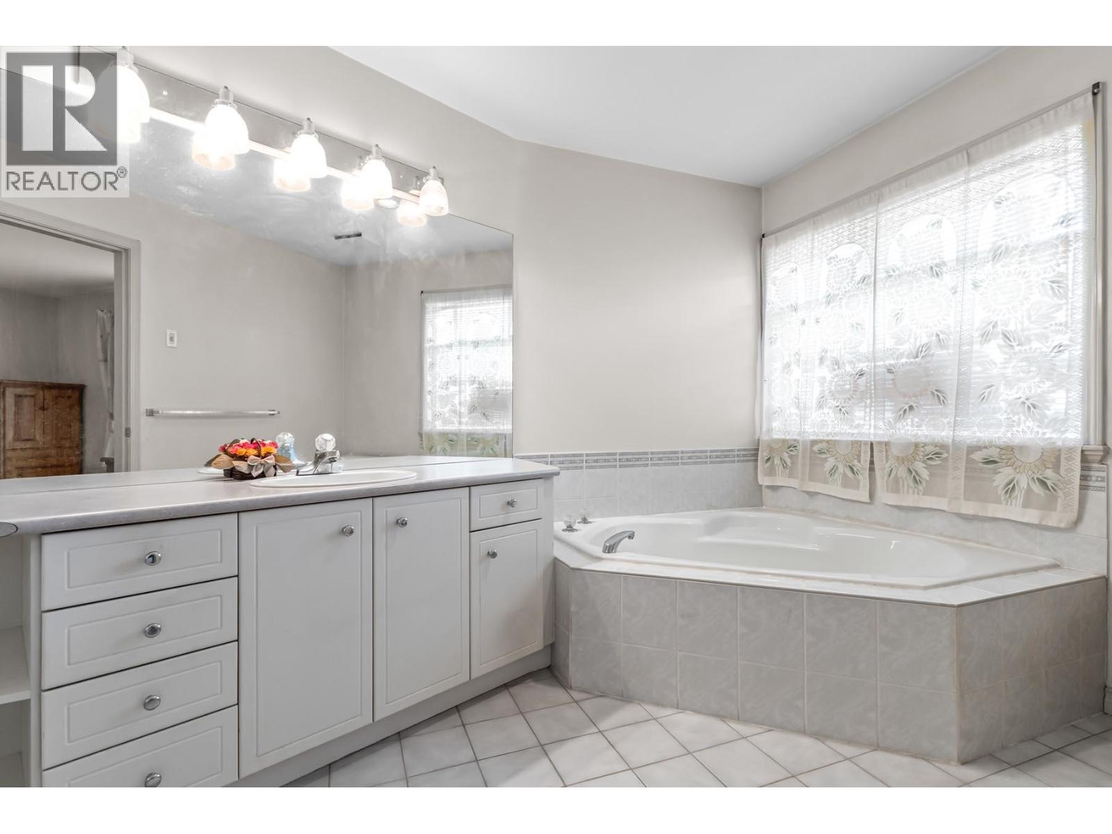 2188 Tait Court, Richmond, British Columbia  V6X 3S9 - Photo 23 - R3038893