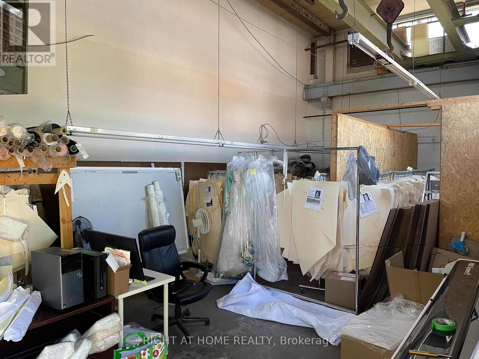 Unit #21 - 26-30 Six Point Road, Toronto (Islington-City Centre West), Ontario  M8Z 2W9 - Photo 5 - W12354913