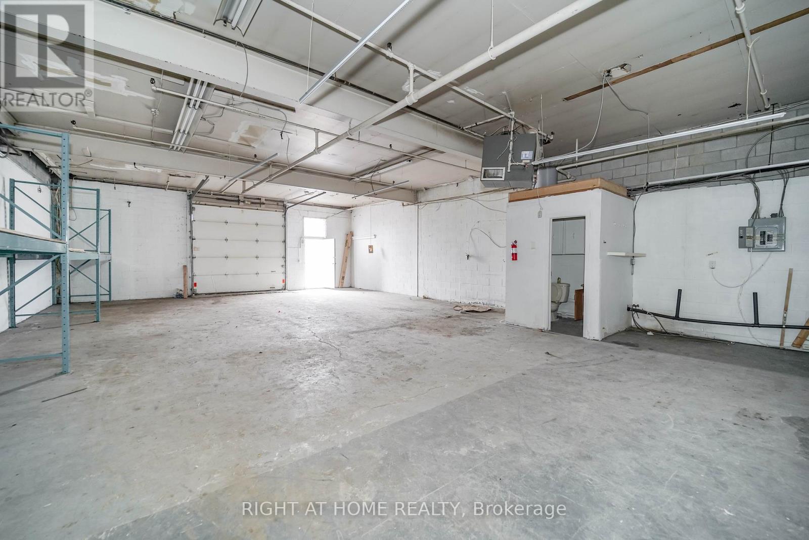 Unit #22 - 26-30 Six Point Road, Toronto, Ontario  M8Z 2W9 - Photo 7 - W12354917