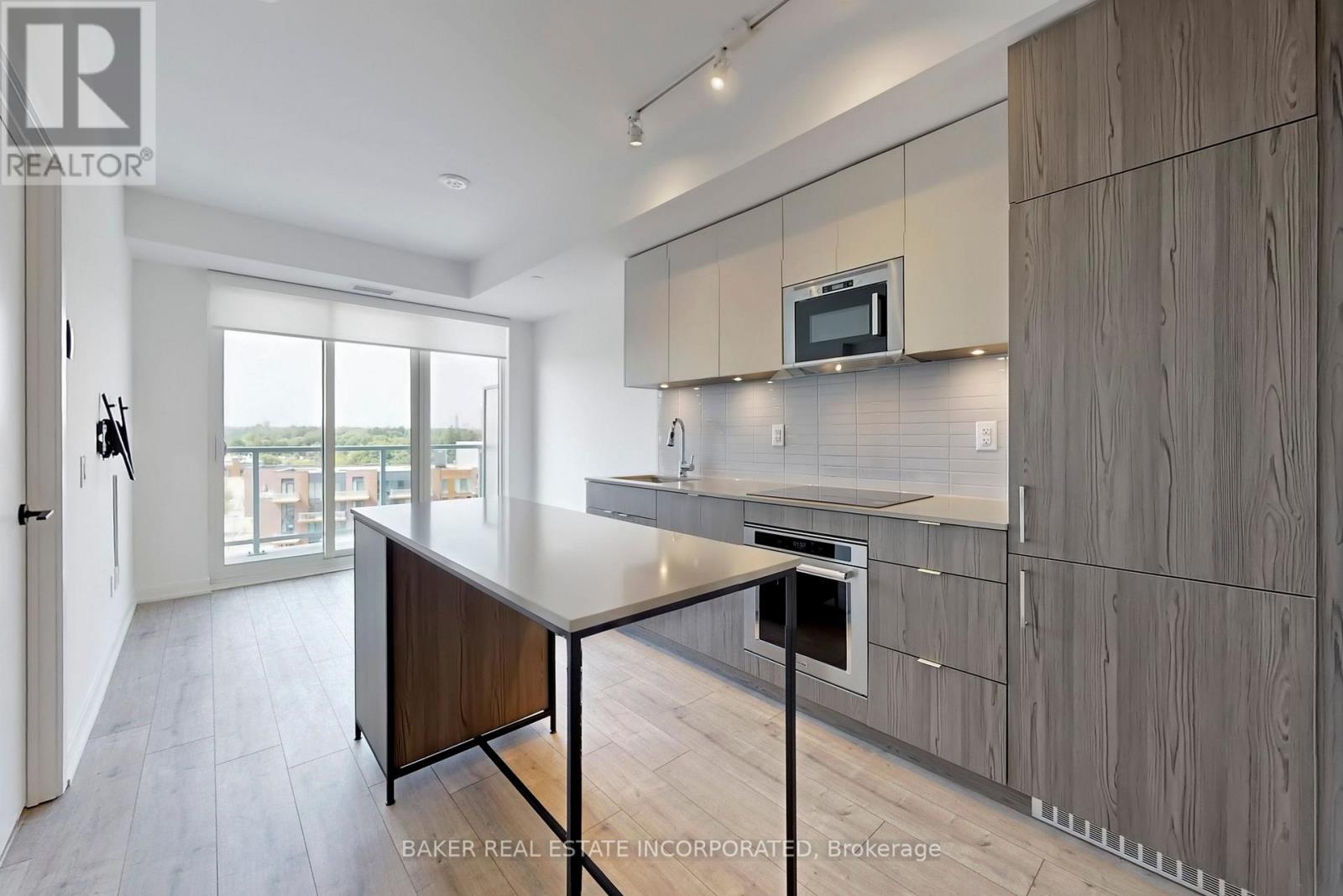 Property at 815 - 220 MISSINNIHE WAY image 4