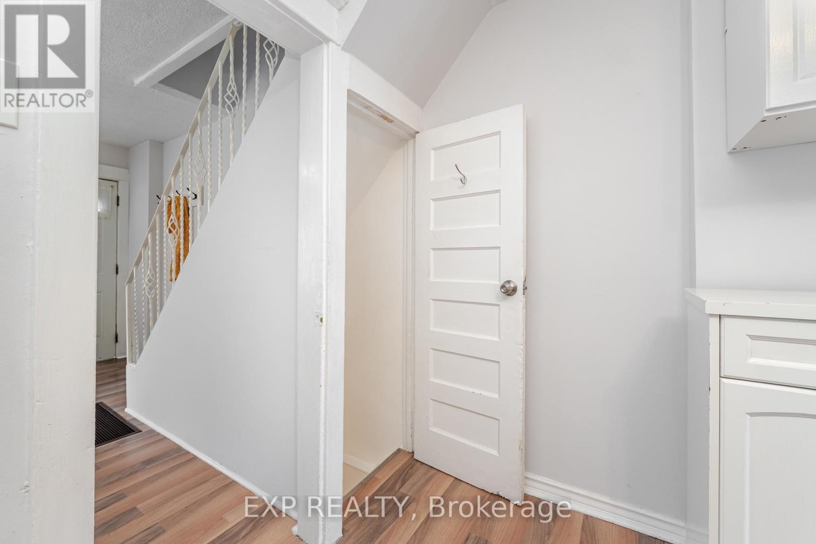 214 Silverthorn Avenue, Toronto, Ontario  M6N 3K4 - Photo 28 - W12354992