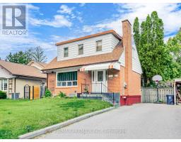 32 GENTHORN AVENUE, Toronto, Ontario