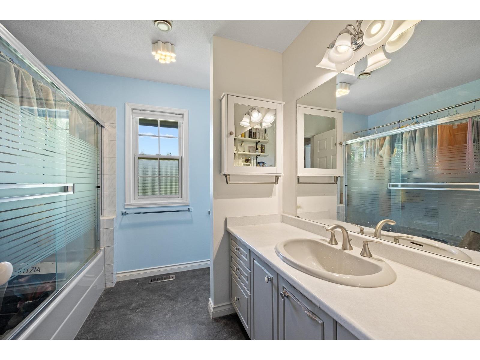 13849 20 Avenue, Surrey, British Columbia  V4A 2A1 - Photo 23 - R3037829