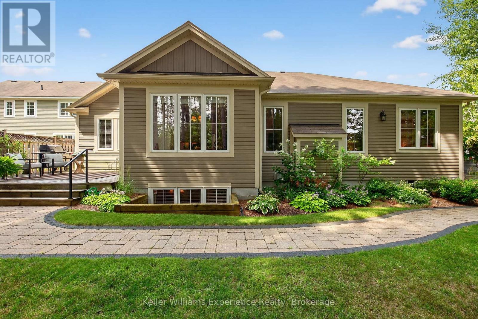 40 Windsong Crescent, Bracebridge, Ontario  P1L 0A3 - Photo 11 - X12355054
