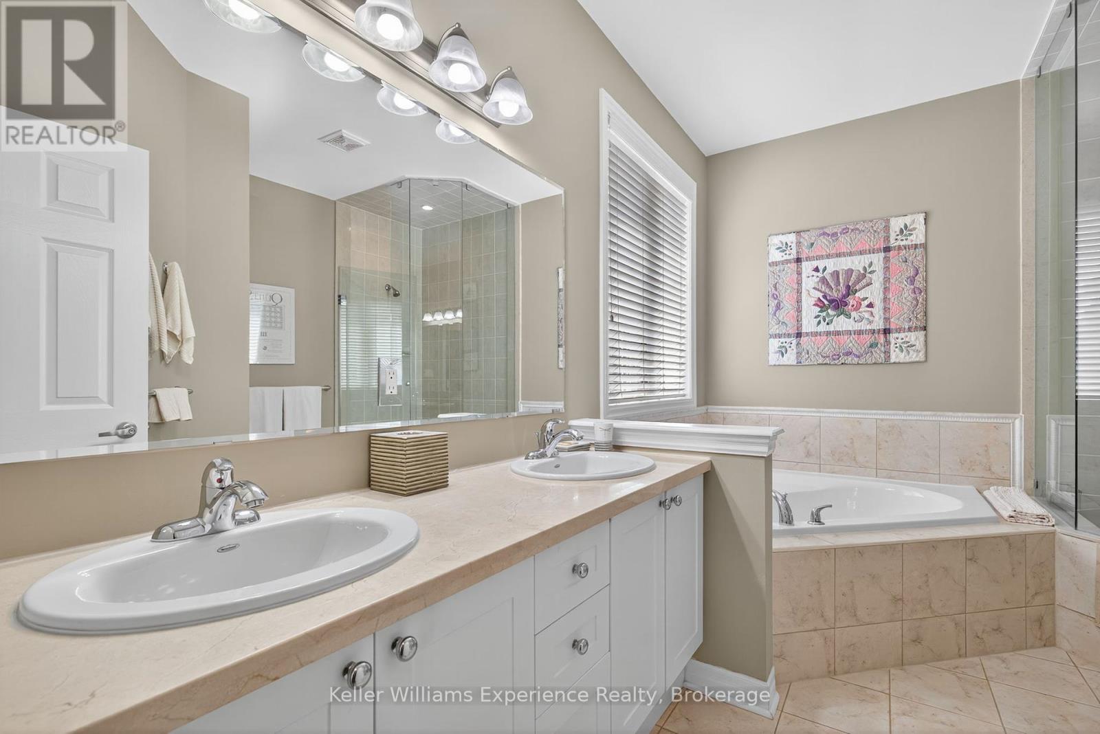 40 Windsong Crescent, Bracebridge, Ontario  P1L 0A3 - Photo 19 - X12355054