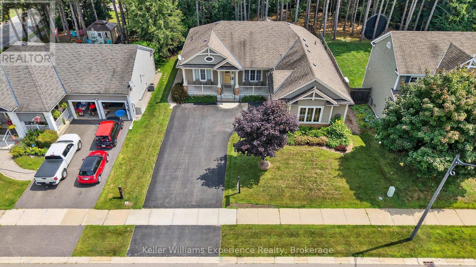 40 Windsong Crescent, Bracebridge, Ontario  P1L 0A3 - Photo 5 - X12355054