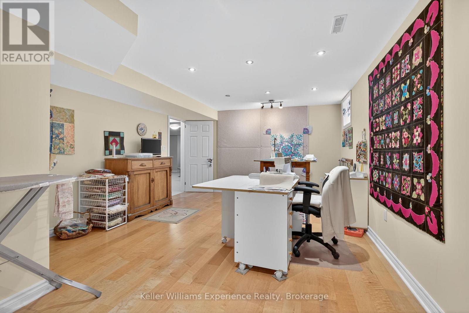 40 Windsong Crescent, Bracebridge, Ontario  P1L 0A3 - Photo 50 - X12355054