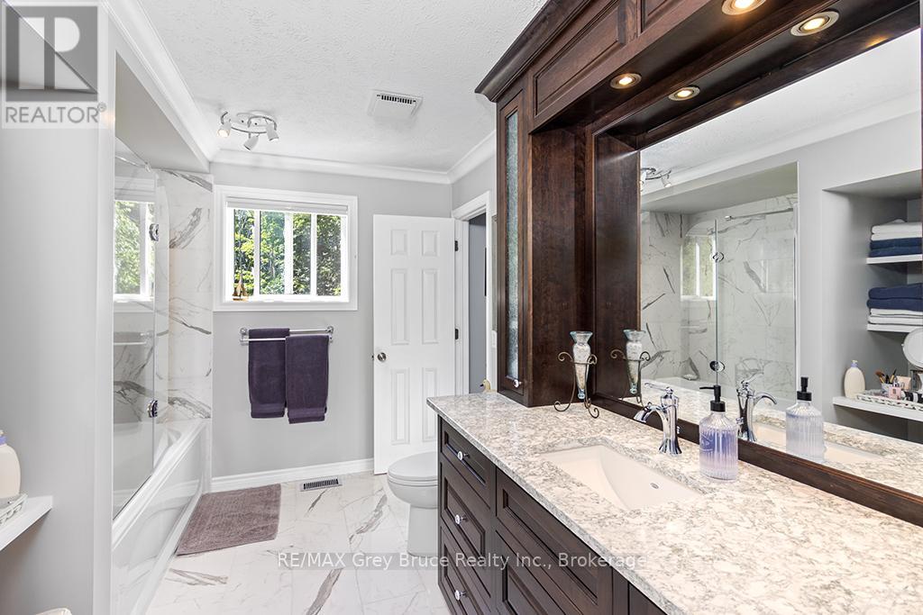 699 20th Street W, Owen Sound, Ontario  N4K 4E1 - Photo 31 - X12355059