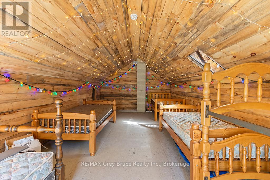 504075 Grey Road 1 Road, Georgian Bluffs, Ontario  N0H 2T0 - Photo 48 - X12355073