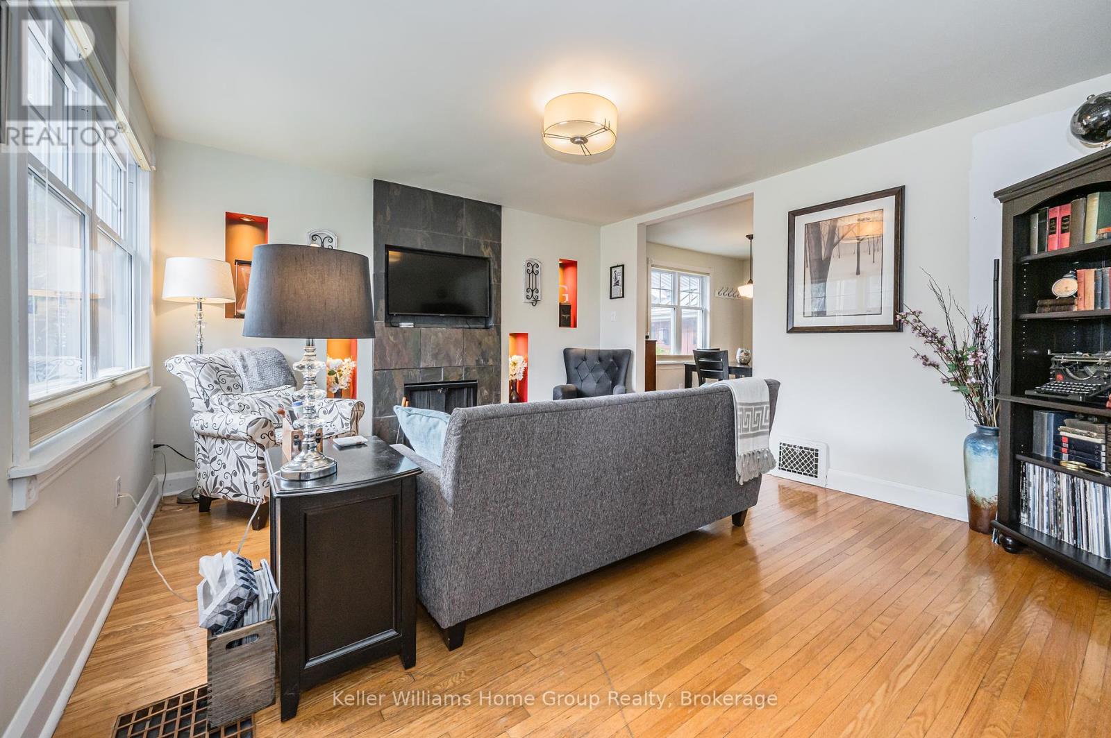 48 Dane Street, Kitchener, Ontario  N2H 3H7 - Photo 5 - X12355096
