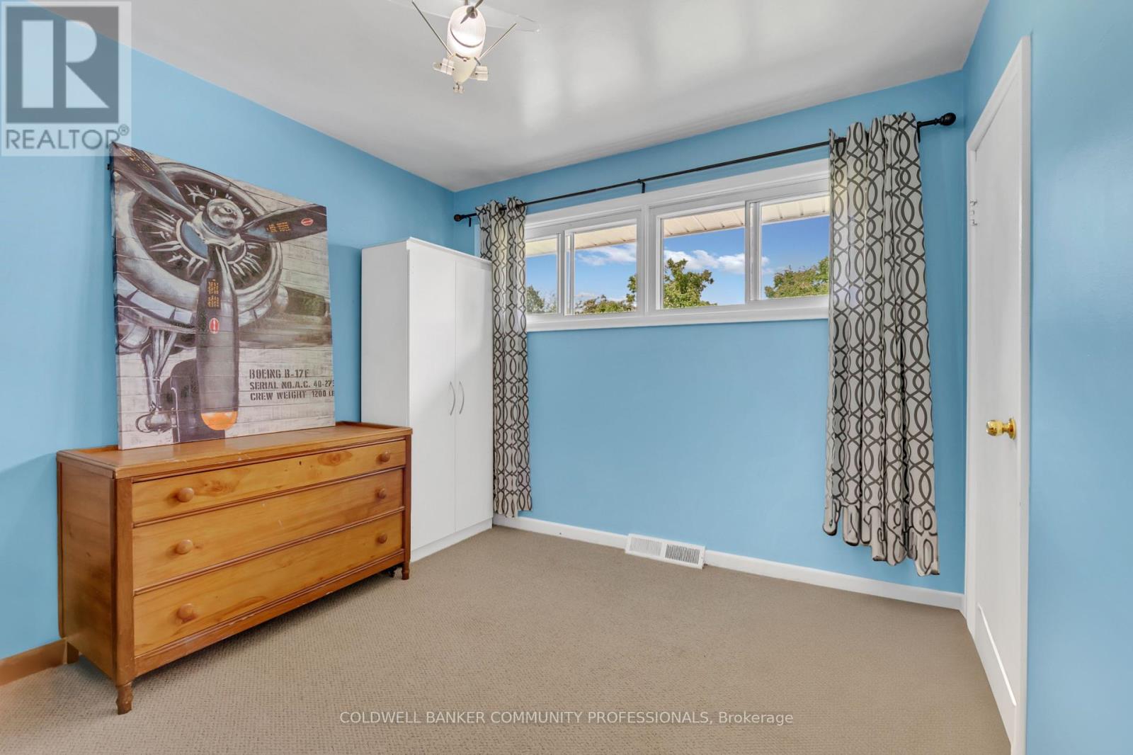 446 East 36th Street, Hamilton, Ontario  L8V 4A5 - Photo 19 - X12354907