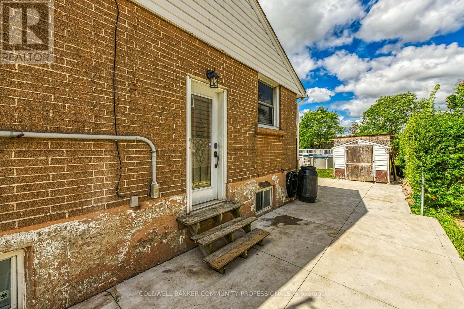 446 East 36th Street, Hamilton, Ontario  L8V 4A5 - Photo 28 - X12354907