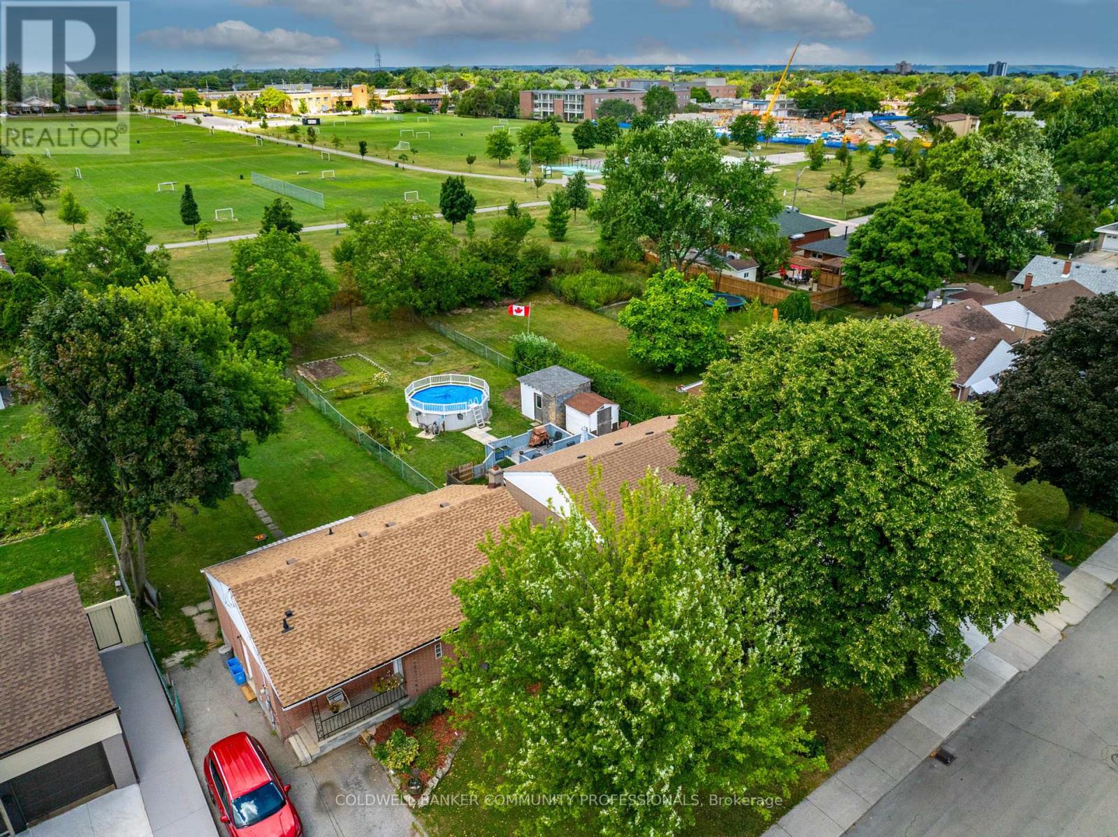 446 East 36th Street, Hamilton, Ontario  L8V 4A5 - Photo 4 - X12354907