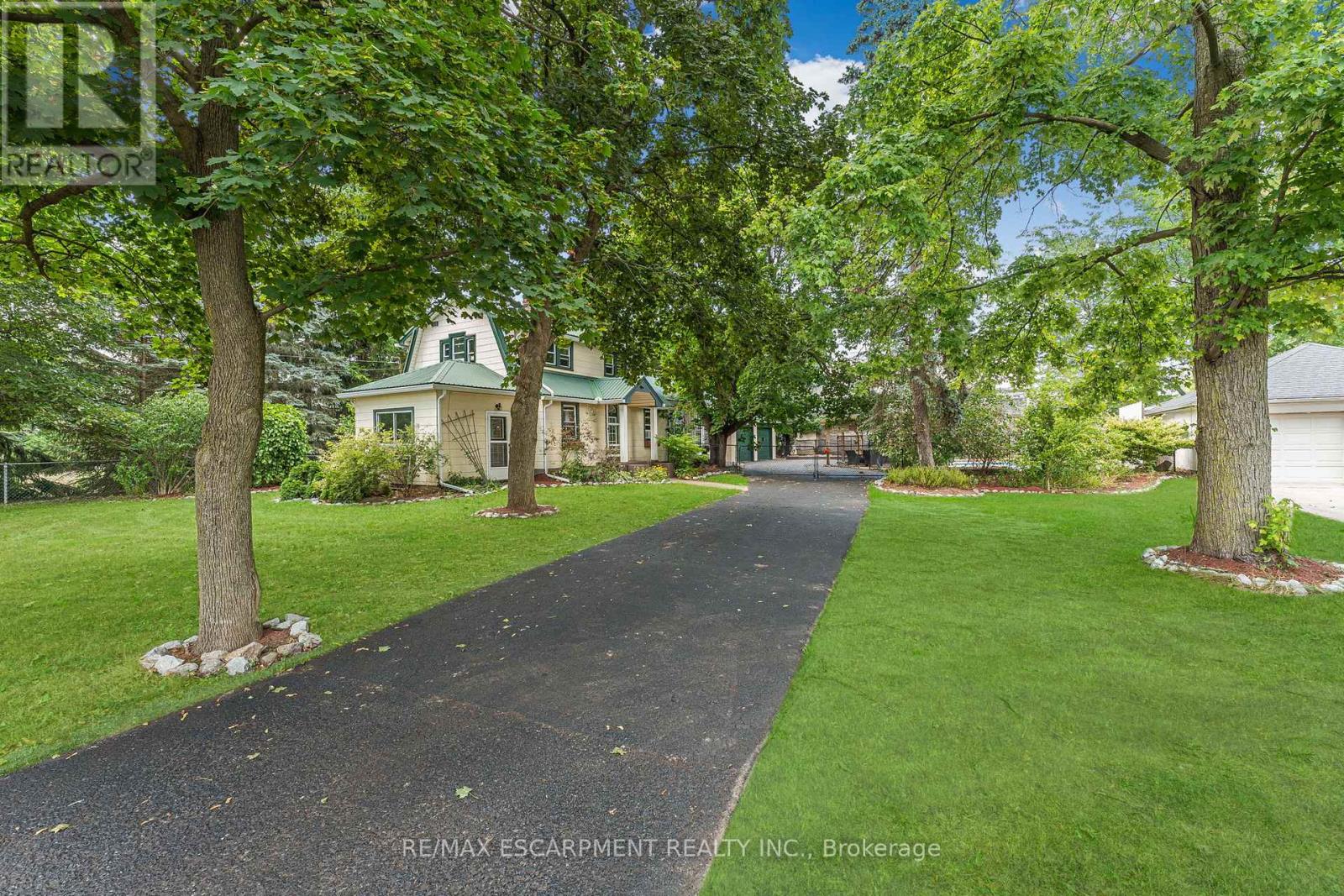 323 REGIONAL 20 ROAD, Pelham, Ontario