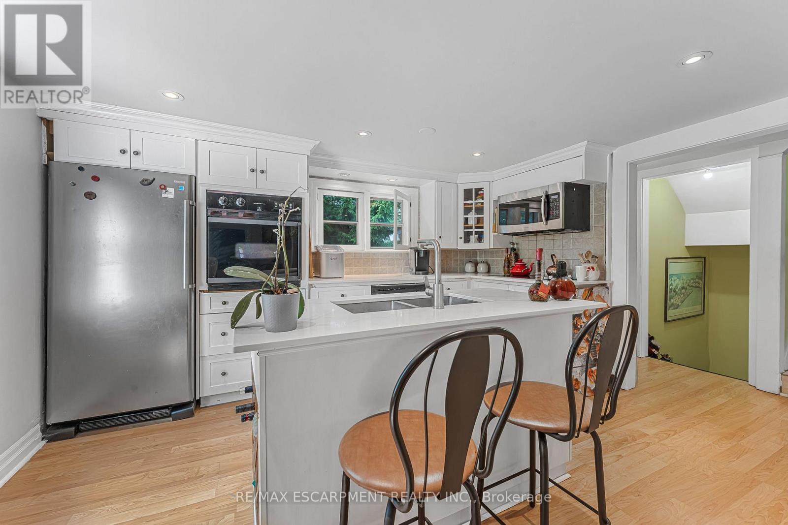 323 Regional 20 Road, Pelham, Ontario  L0S 1C0 - Photo 15 - X12354950