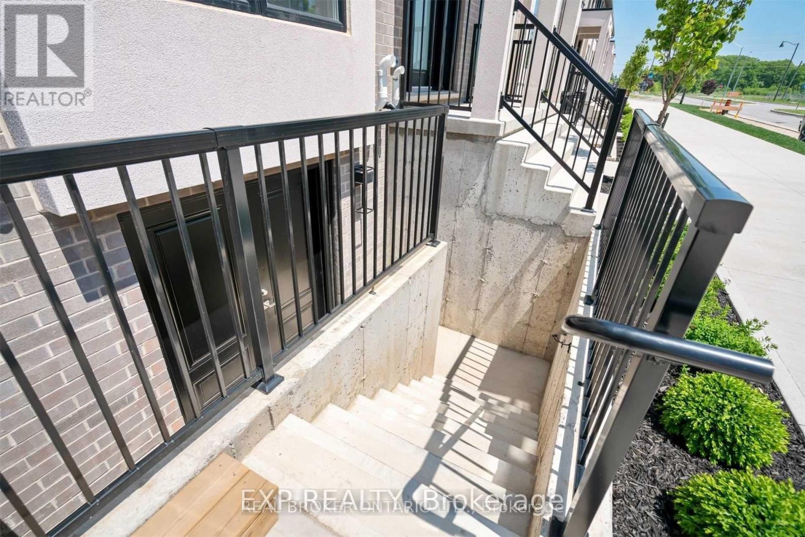 141 Summersides Boulevard, Pelham, Ontario  L3B 5N5 - Photo 16 - X12354994