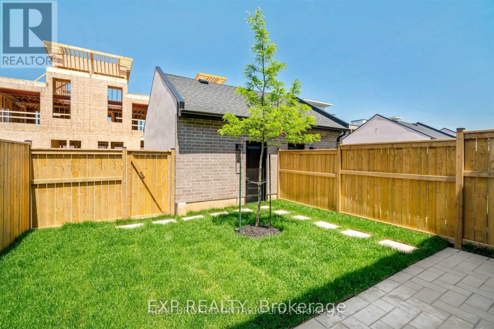 141 Summersides Boulevard, Pelham, Ontario  L3B 5N5 - Photo 22 - X12354994