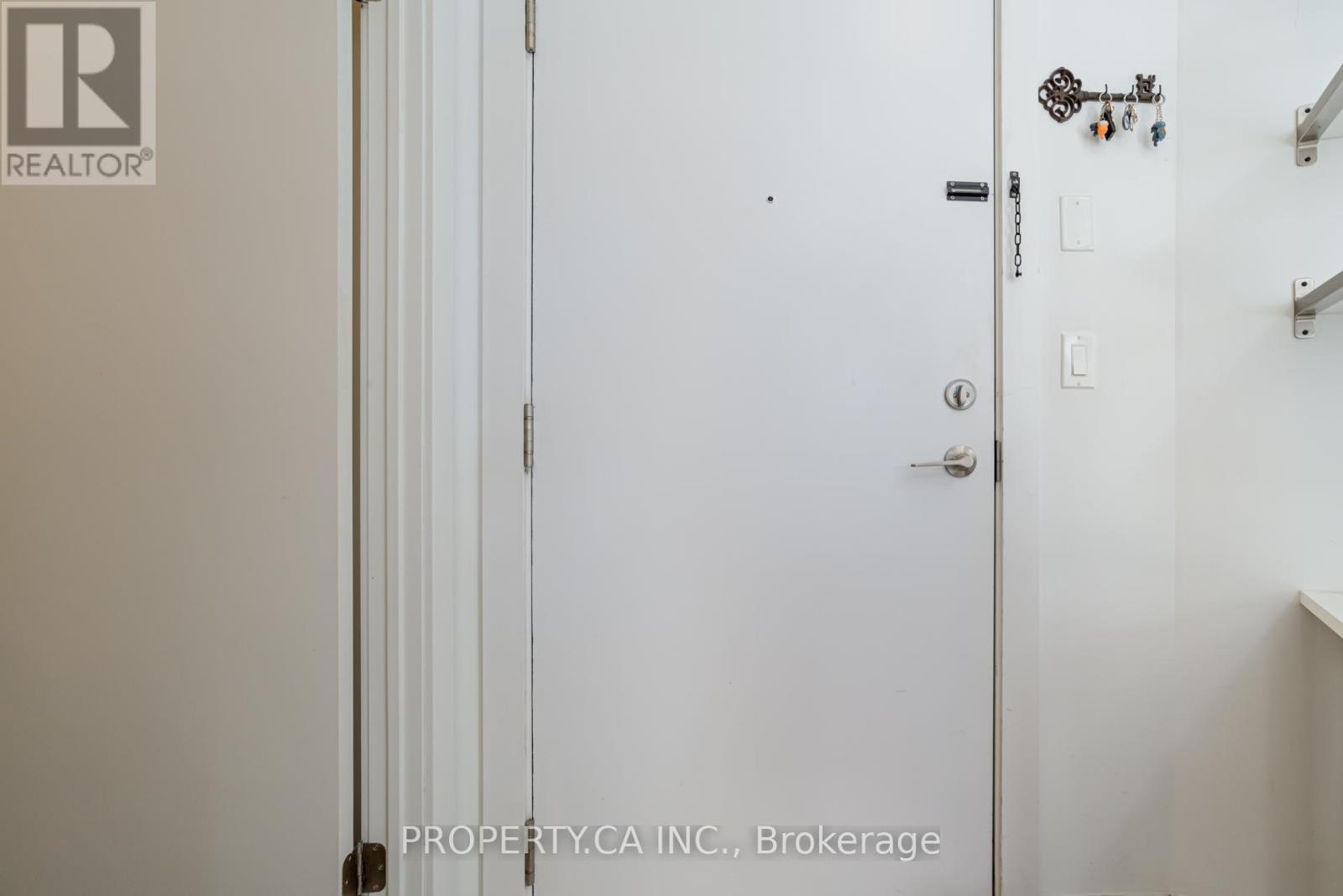 1213 - 20 Bruyeres Mews, Toronto, Ontario  M5V 0G8 - Photo 24 - C12354339