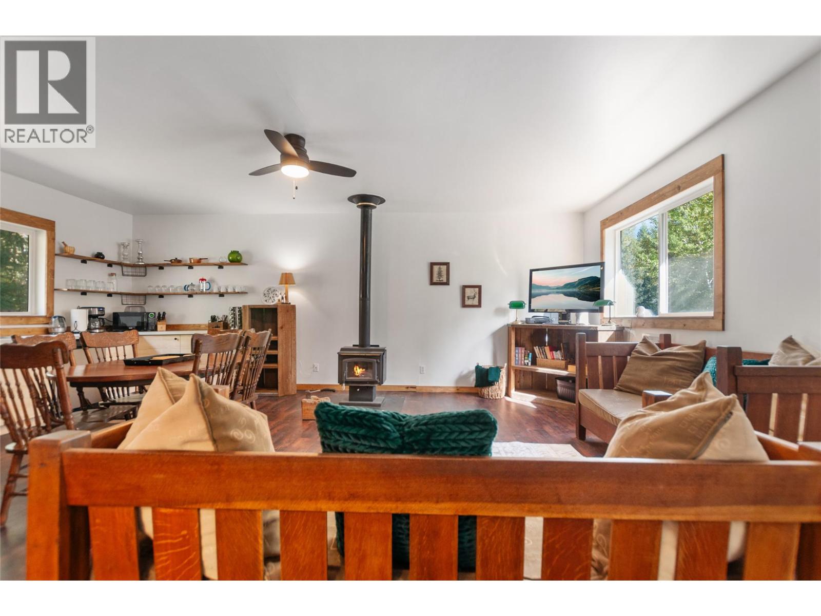 2890 Coalmont Road, Coalmont-Tulameen, British Columbia  V0X 1W0 - Photo 65 - 10337152