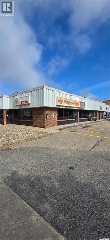 A 2820 Avonhurst Drive, Regina, Saskatchewan  S4R 5R4 - Photo 2 - SK016139