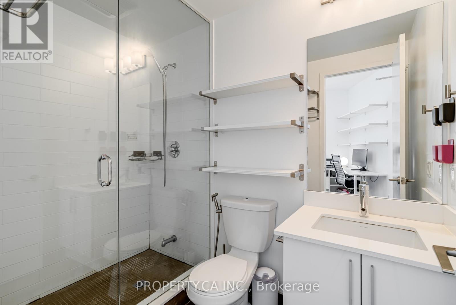 1213 - 20 Bruyeres Mews, Toronto, Ontario  M5V 0G8 - Photo 16 - C12354339