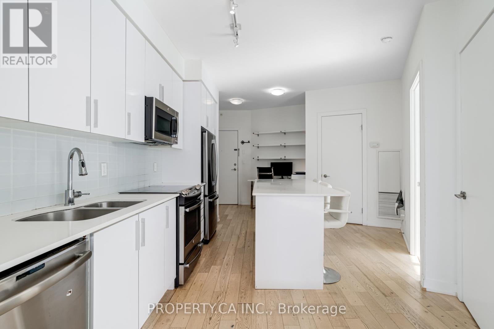 1213 - 20 Bruyeres Mews, Toronto, Ontario  M5V 0G8 - Photo 6 - C12354339