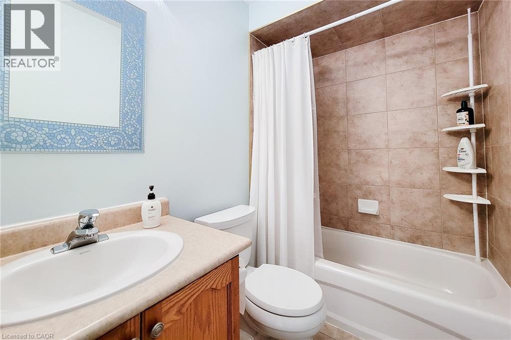 78 Peachwood Crescent Unit# 9, Stoney Creek, Ontario  L8E 5Z8 - Photo 39 - 40762071