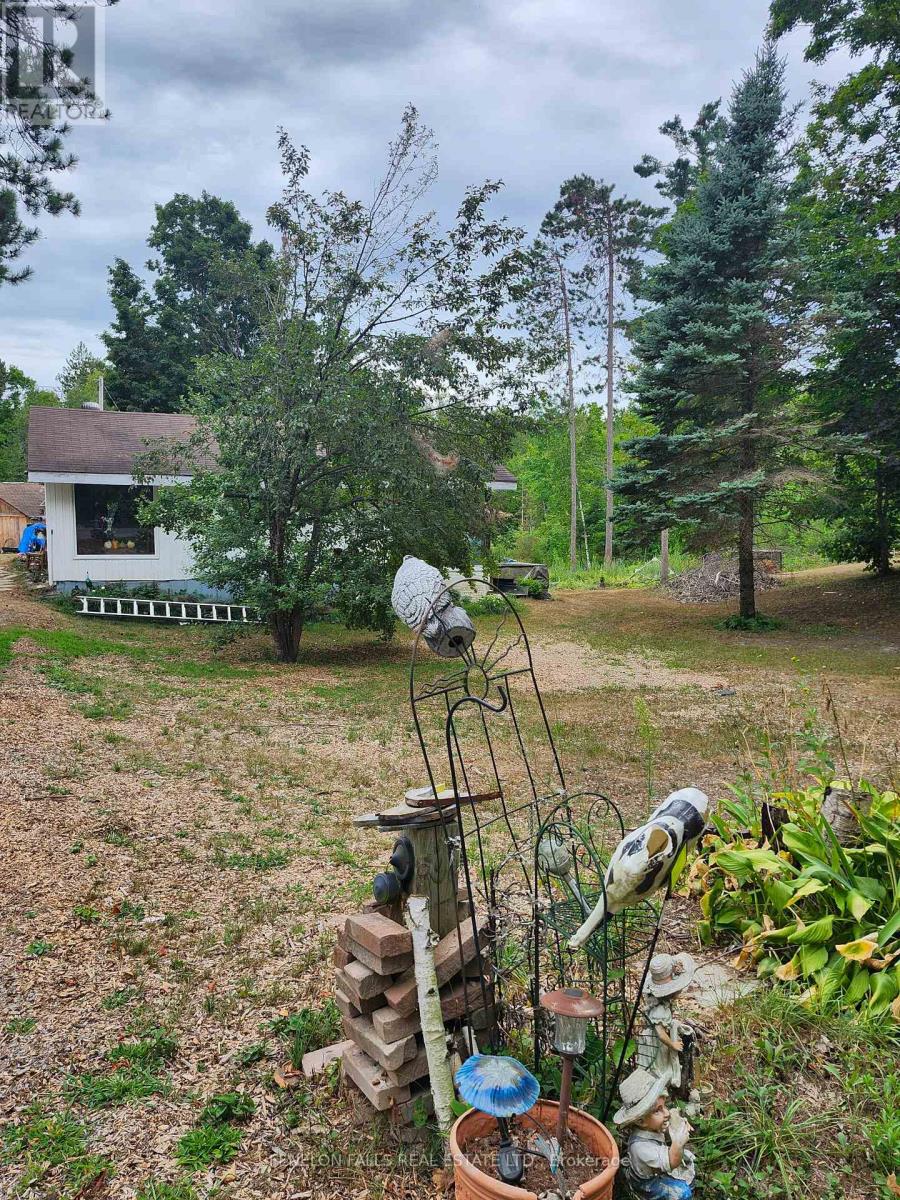 1172 Crystal Lake Road, Trent Lakes, Ontario  K0M 2A0 - Photo 6 - X12355147