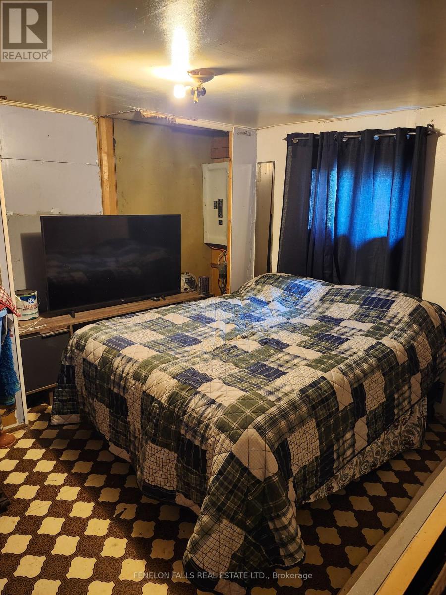 1172 Crystal Lake Road, Trent Lakes, Ontario  K0M 2A0 - Photo 9 - X12355147