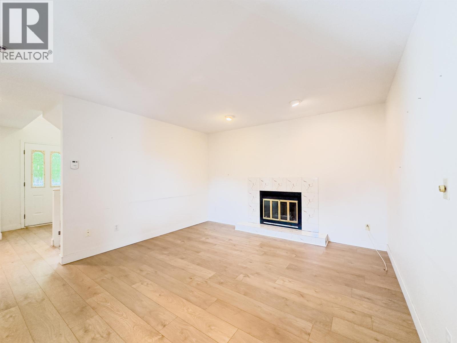 3630 Cambridge Street, Vancouver, British Columbia  V5K 1M6 - Photo 2 - R3038655