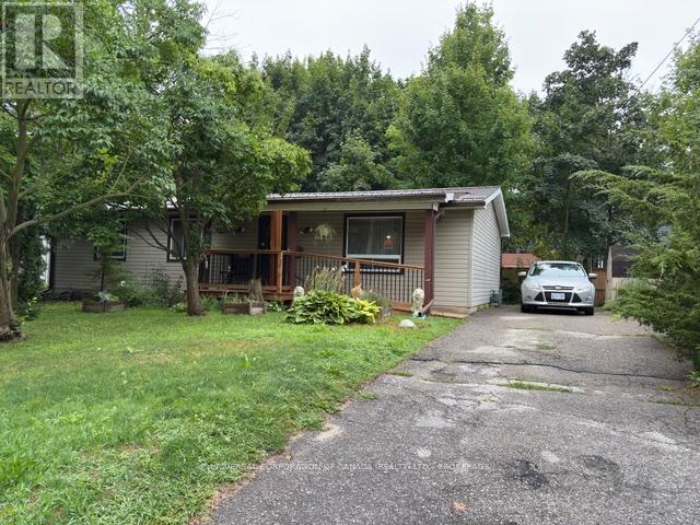 12 North Street, Aylmer, Ontario  N5H 1C9 - Photo 2 - X12355165